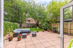 Photo 25- click for photo gallery